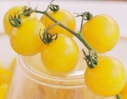 Jitomate cherry amarillo.